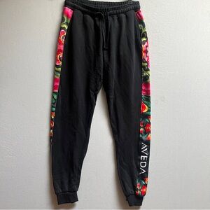 Aveda Organic Cotton Black Joggers with Floral Side Panels Sz M